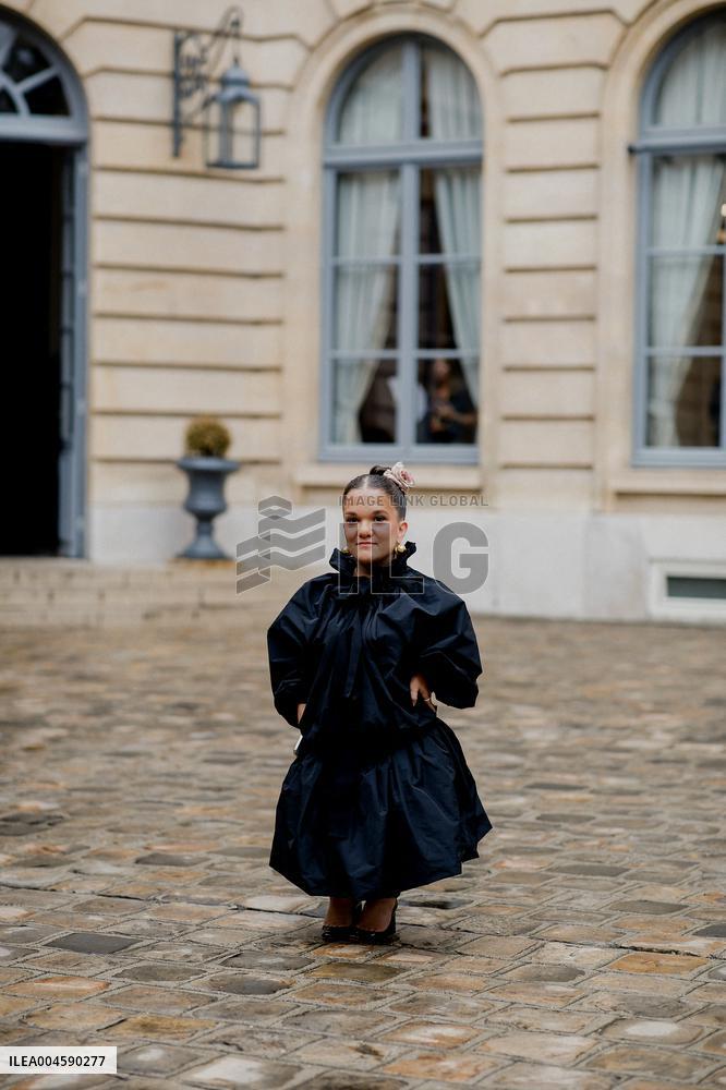 PFW - Patou Outside Arrivals