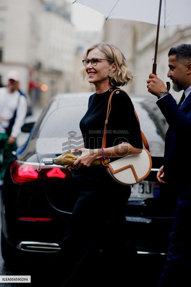 PFW - Patou Outside Arrivals
