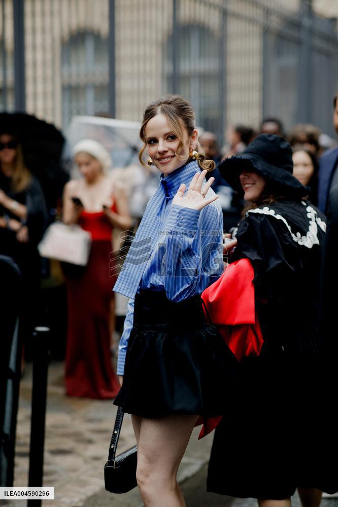 PFW - Patou Outside Arrivals