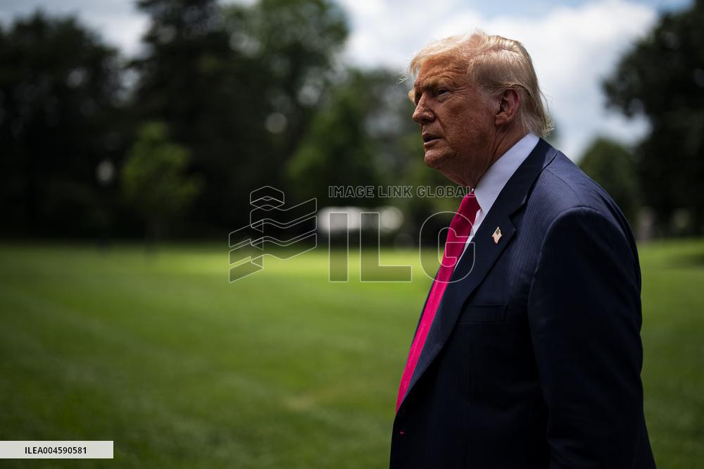 US President Donald Trump boards Marine One