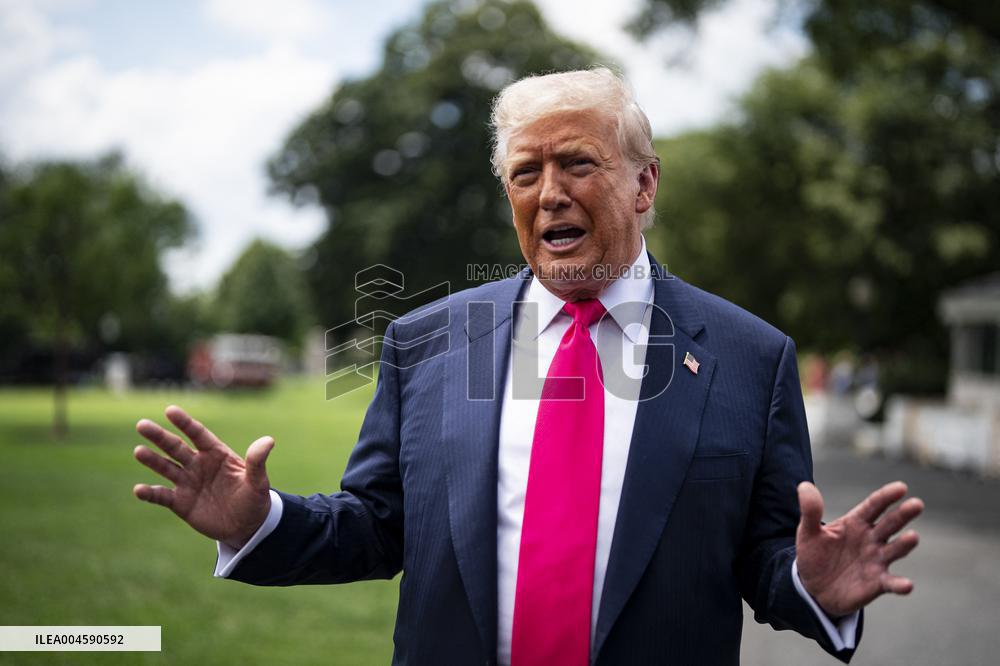 US President Donald Trump boards Marine One