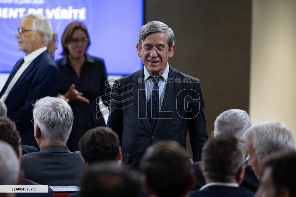 Francois Bayrou unveil the main guidelines of France 2026 budget - Paris