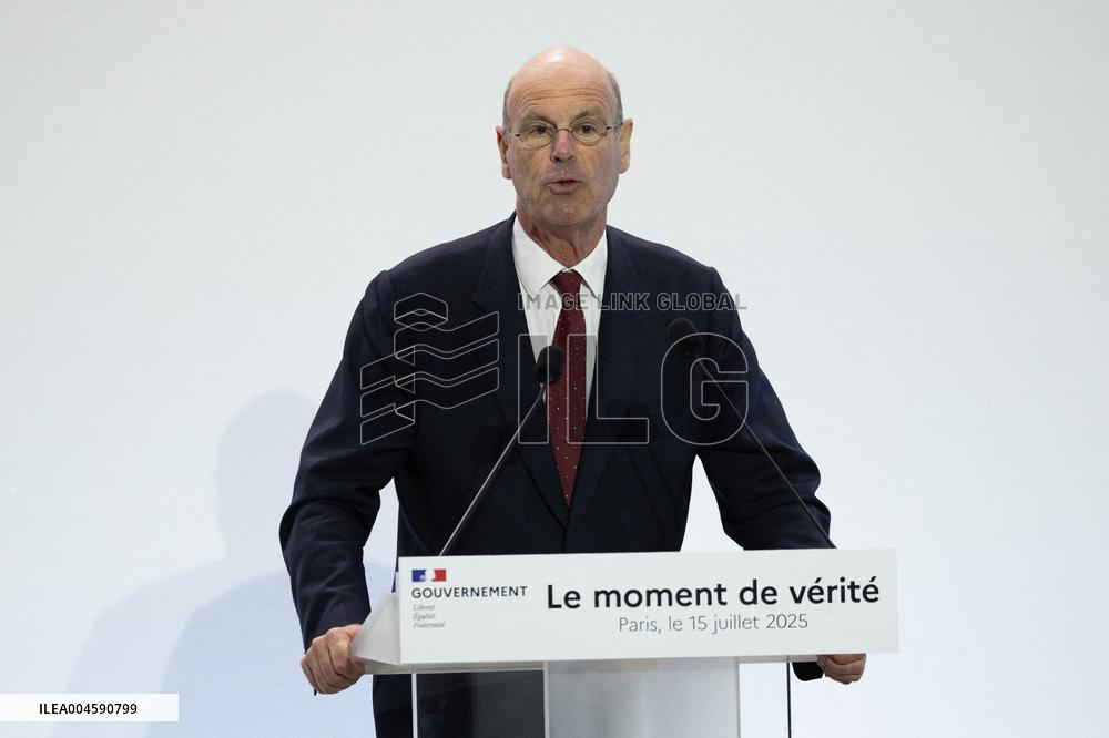 Francois Bayrou unveil the main guidelines of France 2026 budget - Paris