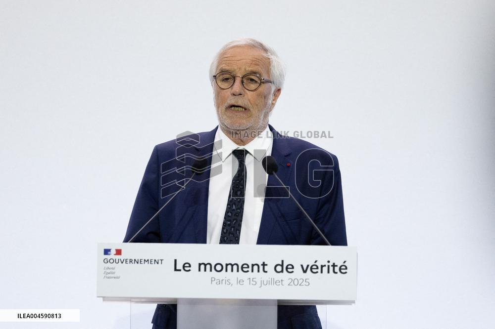 Francois Bayrou unveil the main guidelines of France 2026 budget - Paris