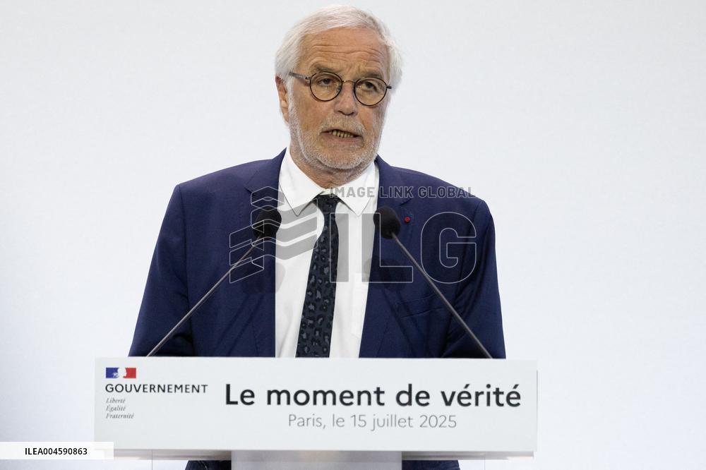 Francois Bayrou unveil the main guidelines of France 2026 budget - Paris