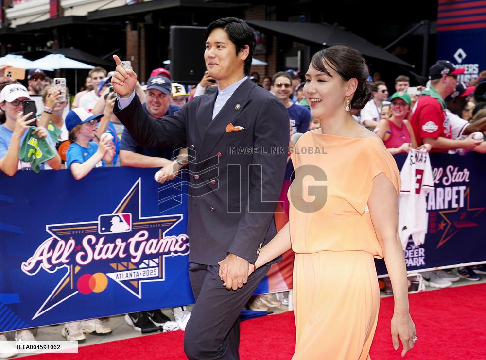 Baseball: All-Star red carpet