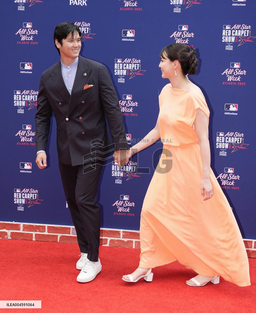 Baseball: All-Star red carpet