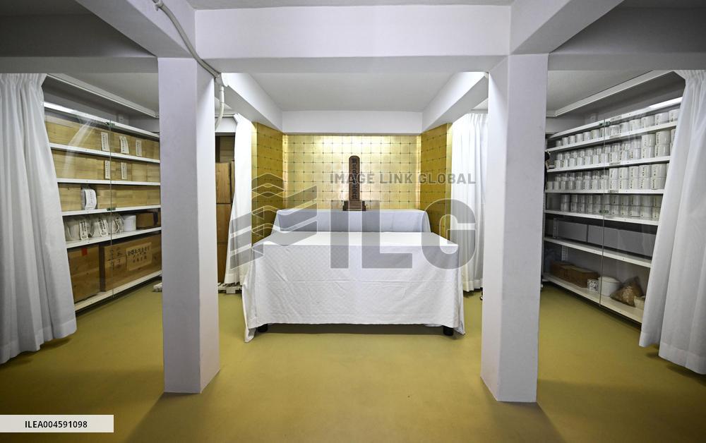 Charnel house of A-bomb mound in Hiroshima shown to press