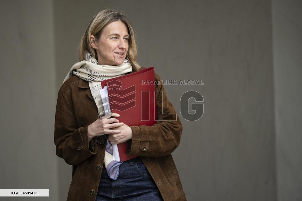 Weekly Cabinet Meeting - Paris