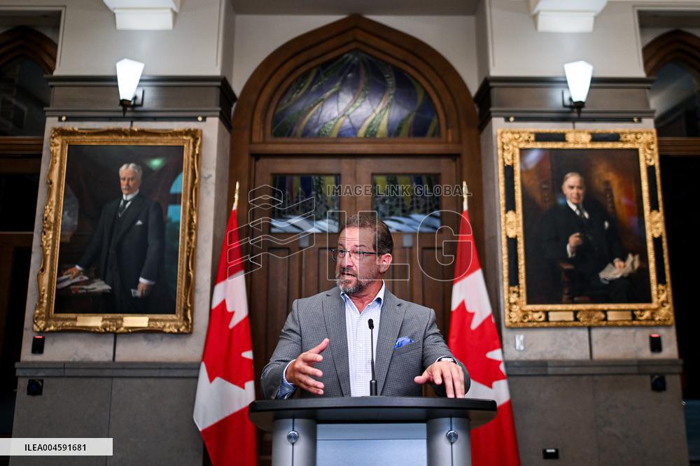 Bloc Quebecois Leader Speaks in House of Commons - Ottawa