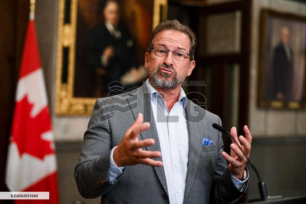 Bloc Quebecois Leader Speaks in House of Commons - Ottawa