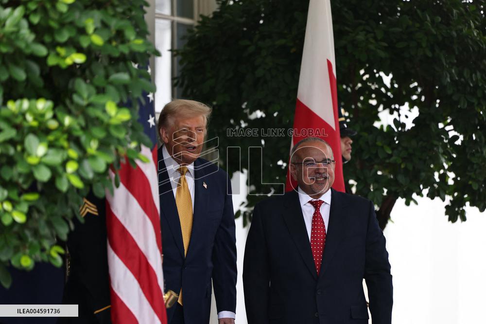 Trump Welcomes Crown Prince Salman of Bahrain