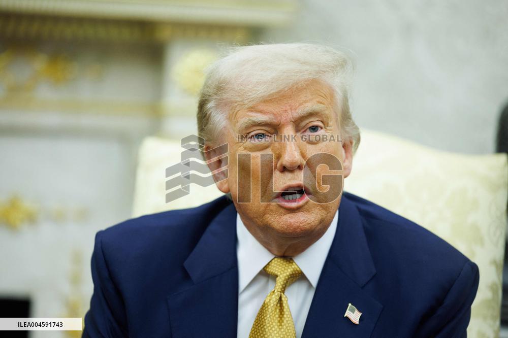 Trump Meets Crown Prince Salman of Bahrain