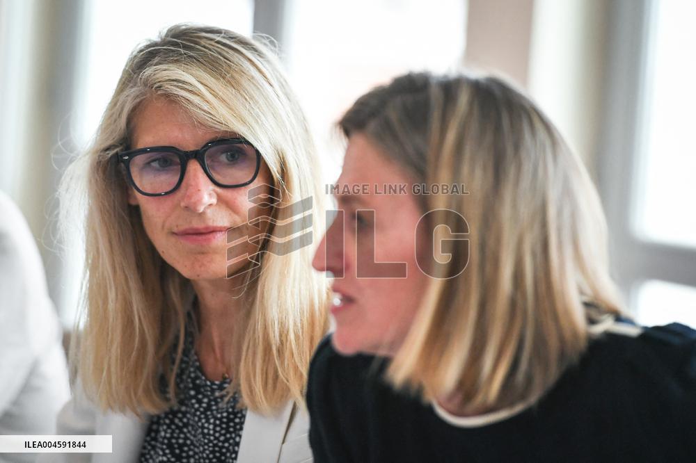 Presentation of the government strategy for youth employment in Paris FA