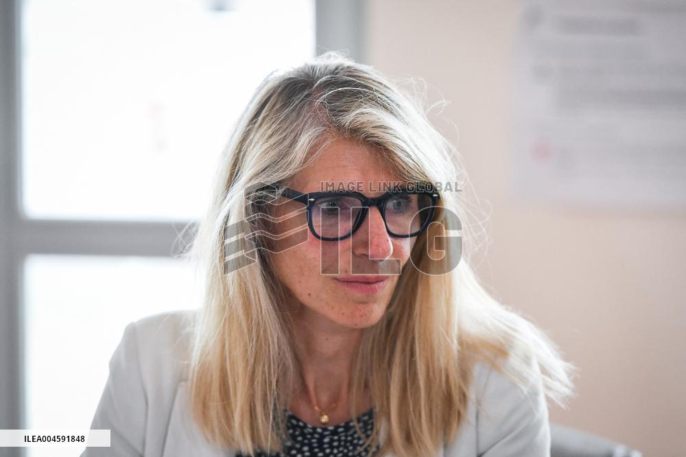 Presentation of the government strategy for youth employment in Paris FA