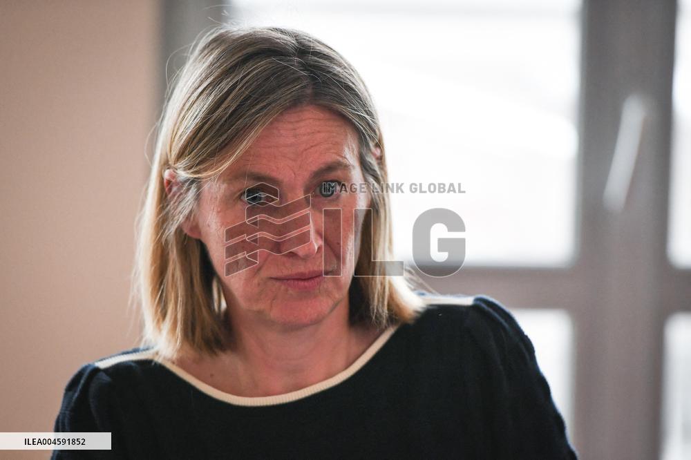 Presentation of the government strategy for youth employment in Paris FA