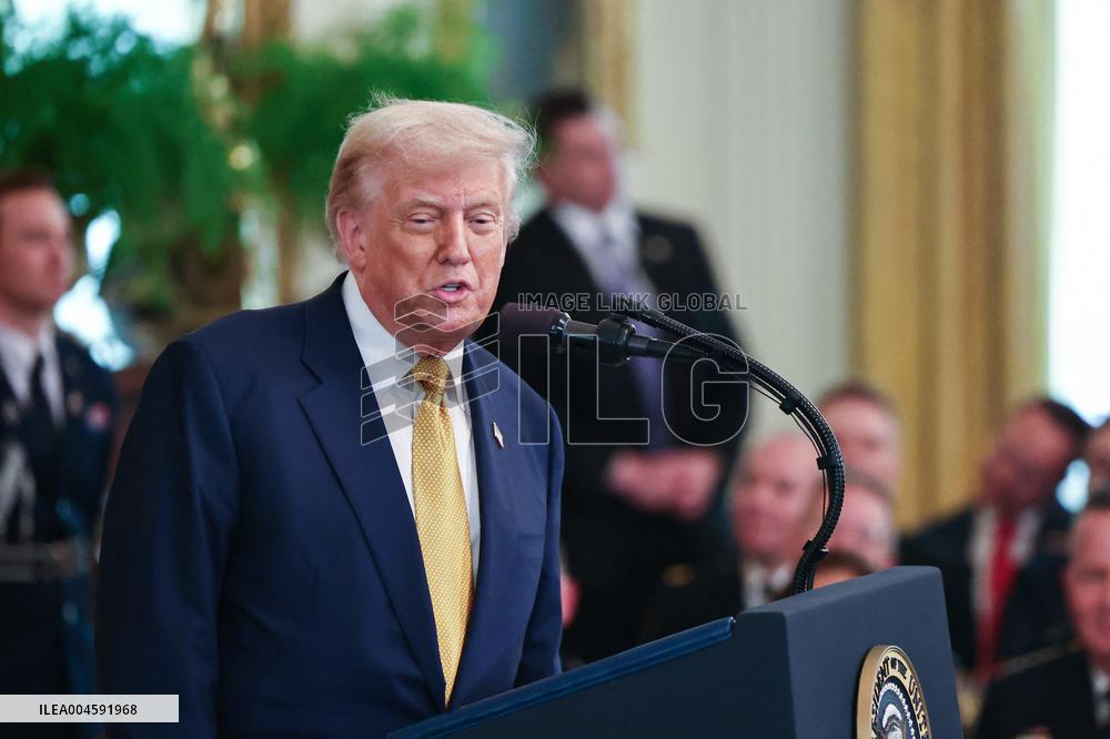 Trump Signs Bill Strengthening Prison Sentences for Fentanyl Traffickers