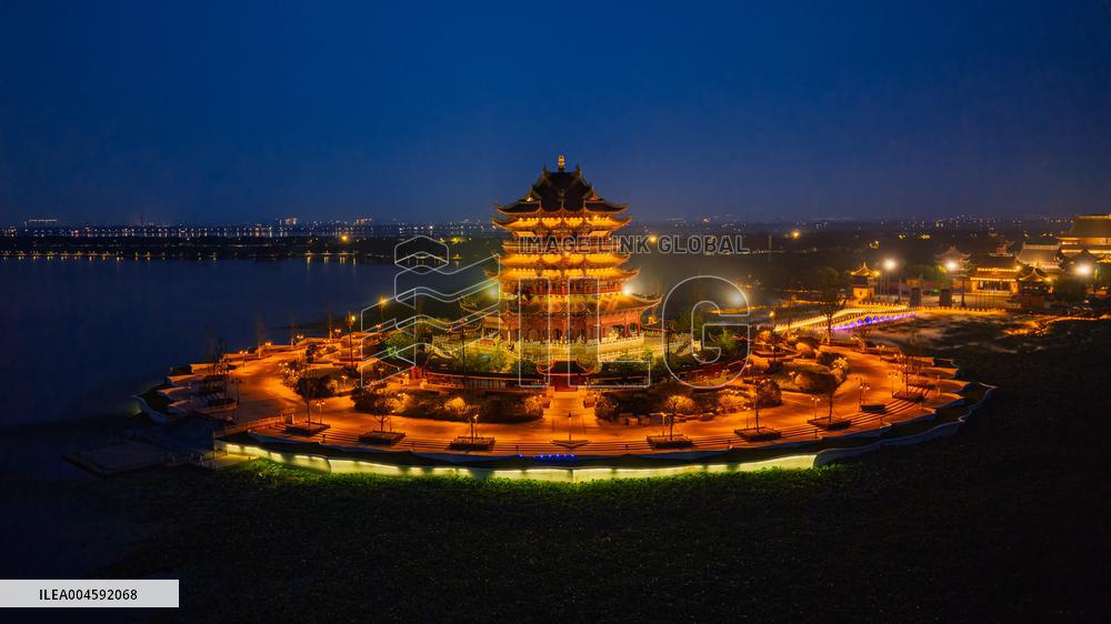 Chongyuan Temple Night View in Suzhou
