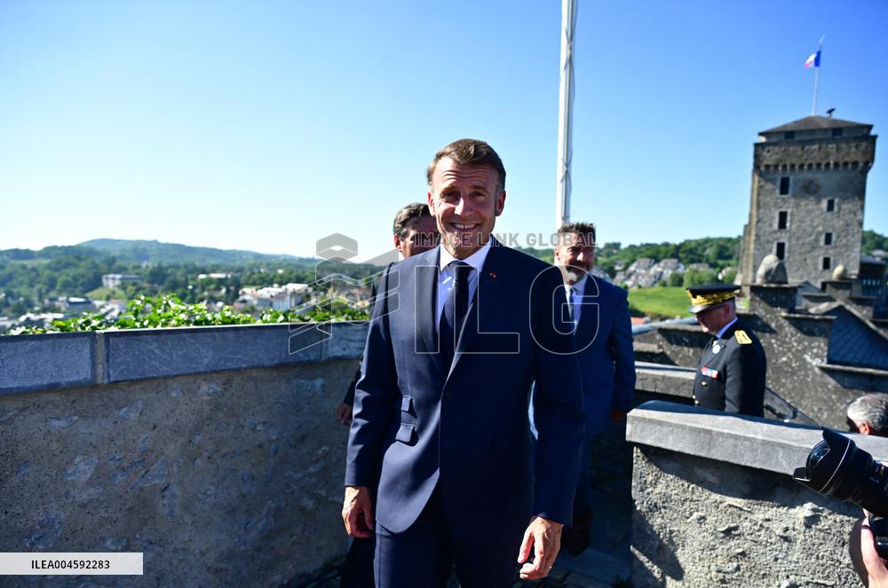 Macron Tours Avenir Lourdes Projects