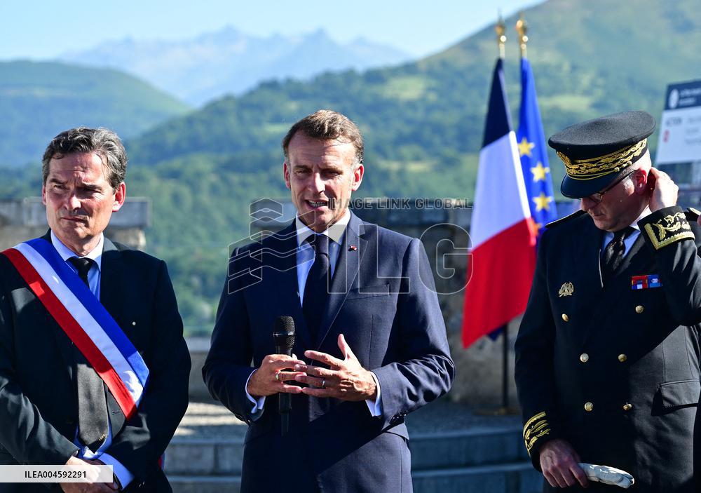 Macron Tours Avenir Lourdes Projects