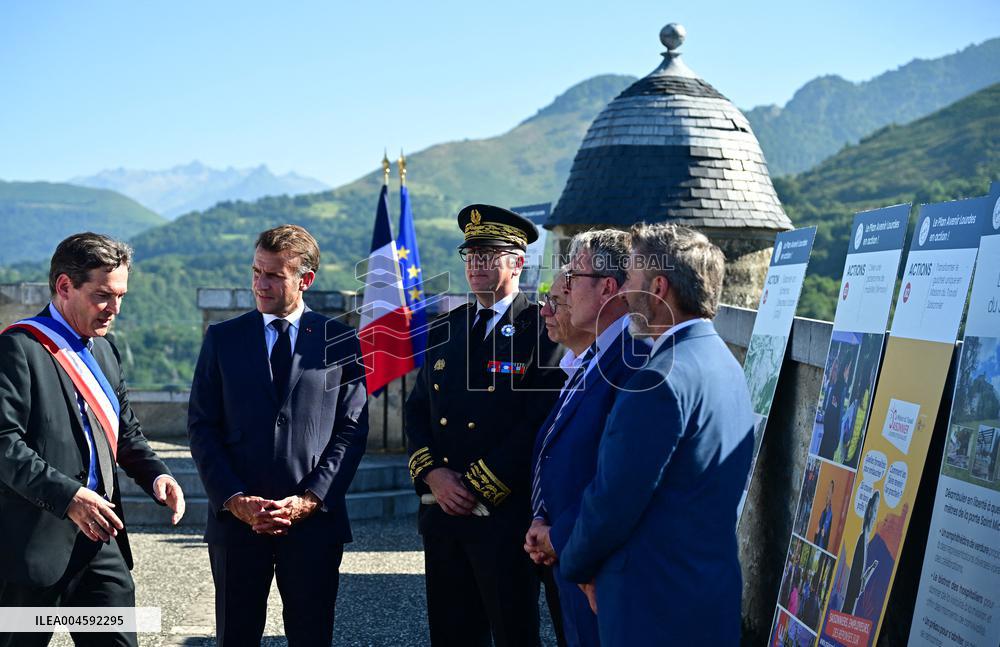 Macron Tours Avenir Lourdes Projects