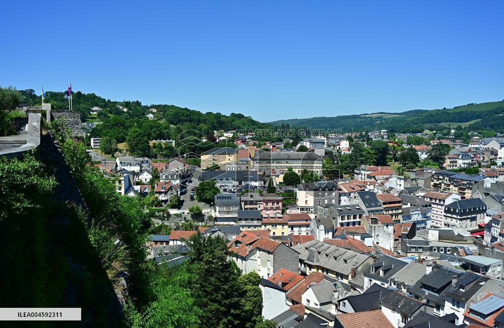 Macron Tours Avenir Lourdes Projects