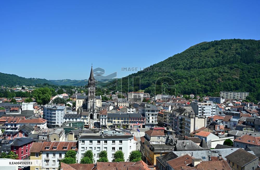 Macron Tours Avenir Lourdes Projects