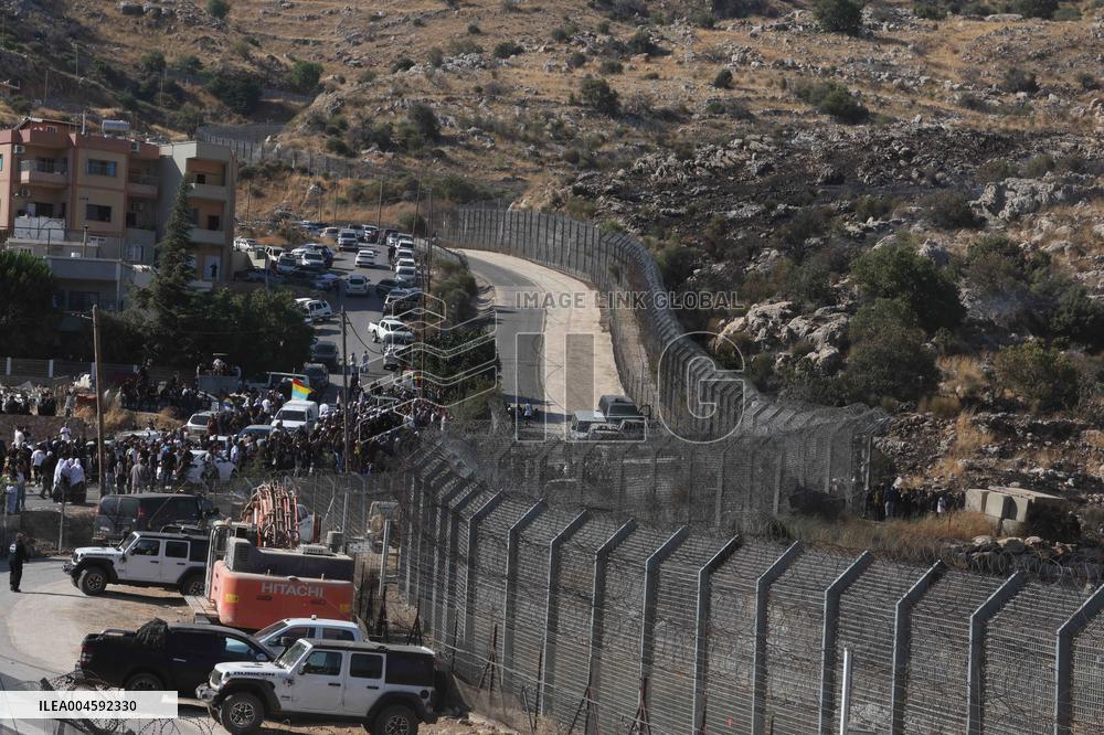 Israeli Troops Patrol Golan Heights