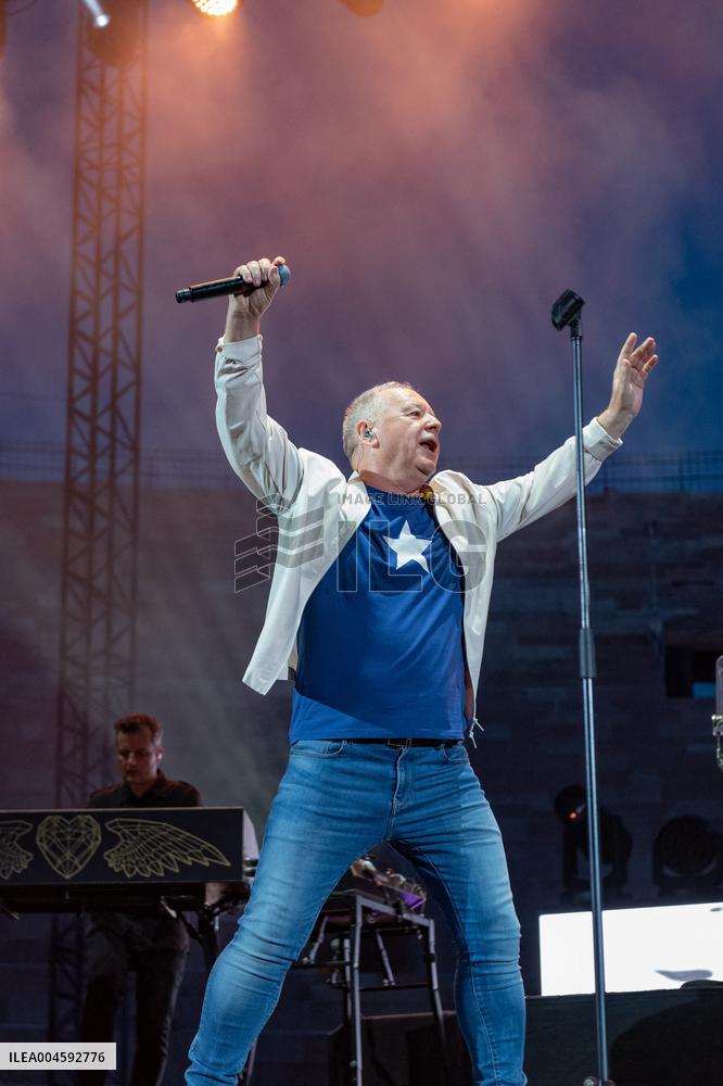 Music Concert - Simple Minds