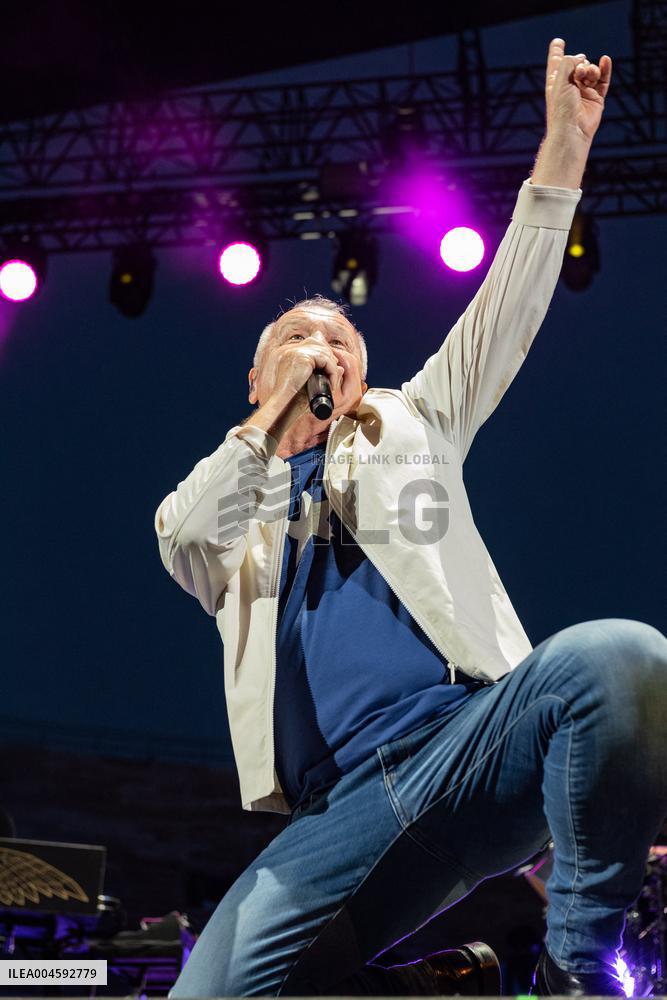 Music Concert - Simple Minds