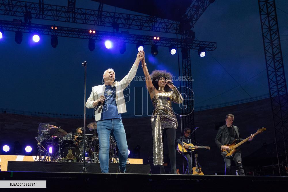 Music Concert - Simple Minds