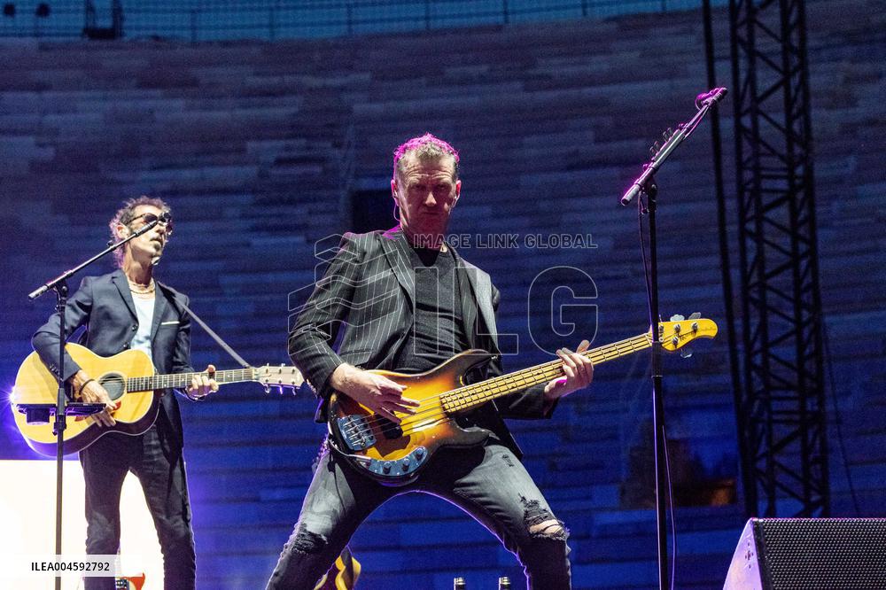 Music Concert - Simple Minds