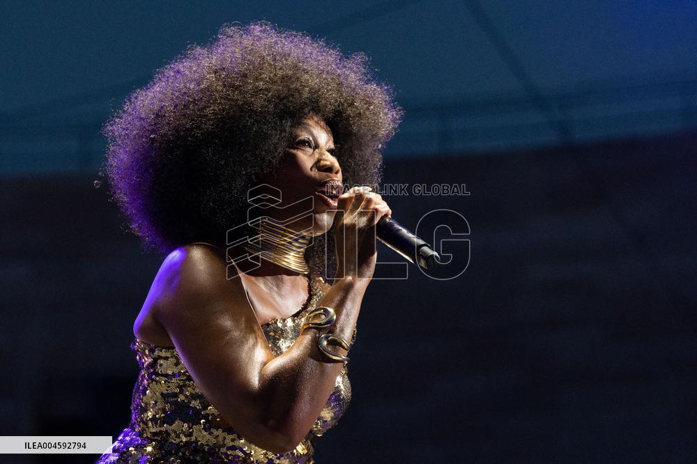 Music Concert - Simple Minds