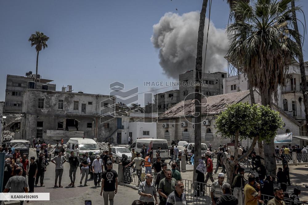 Israel Targets House in Gaza - Gaza City
