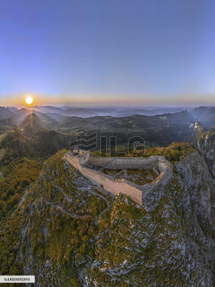 Illustration - Cathares