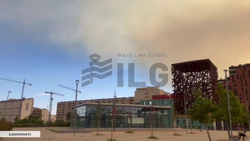 Spain: Smoke from Wildfire in Méntrida Reaches Madrid Under Level 2 Alert