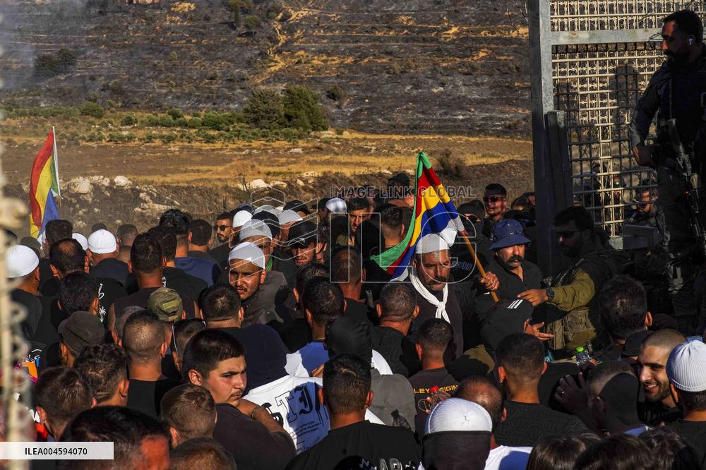 Israeli Druze Cross into Syria After Reported Massacre - Israel