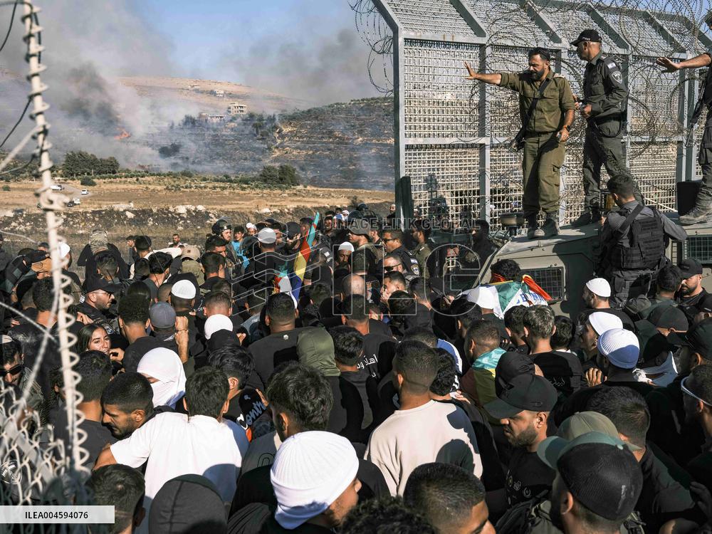 Israeli Druze Cross into Syria After Reported Massacre - Israel