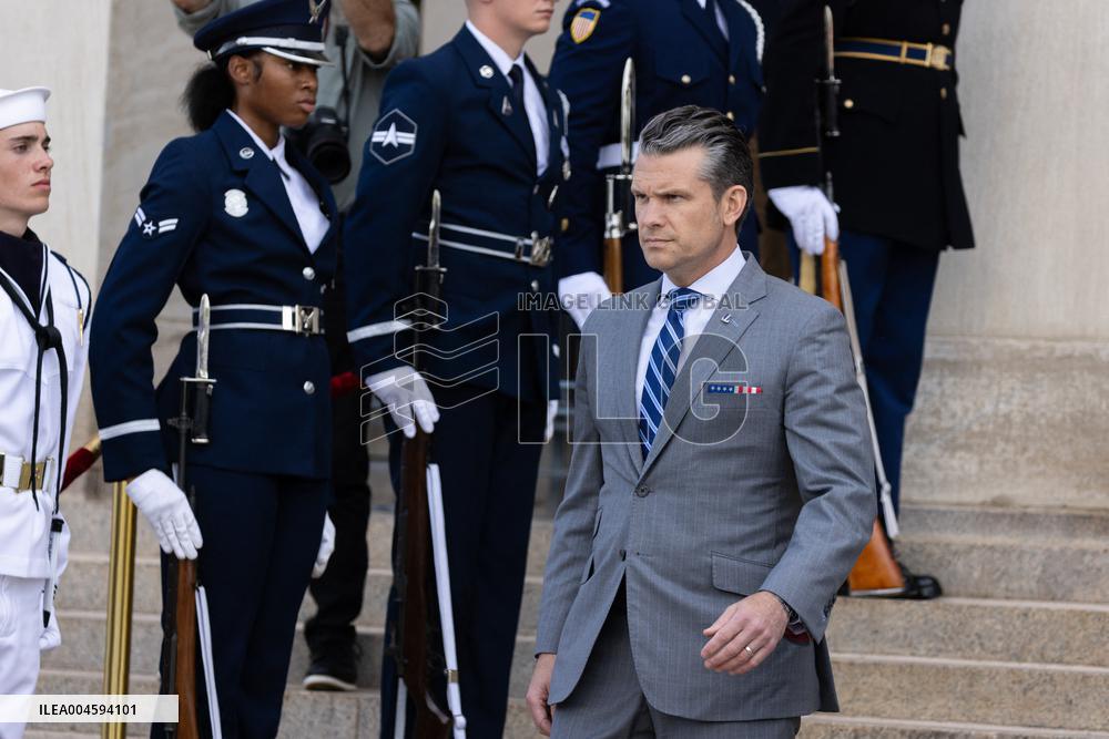 US Secretary of Defence Bahrain Crown Prince - Washington