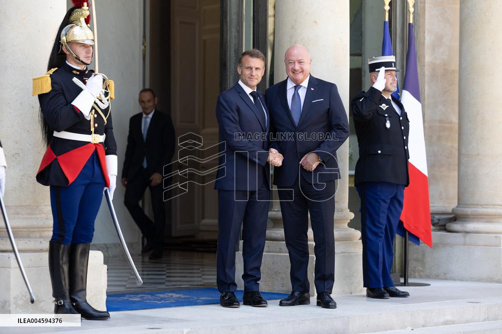 Emmanuel Macron meets with Austrian Chancellor - Paris