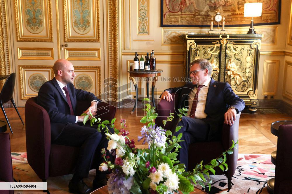 Jean-Noel Barrot Receives Johann Wadephul - Paris