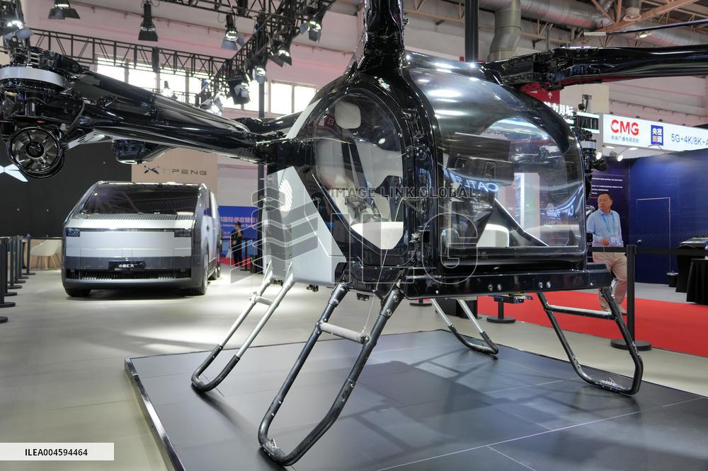 Xpeng Huitian Land Carrier Split-type Flying Car