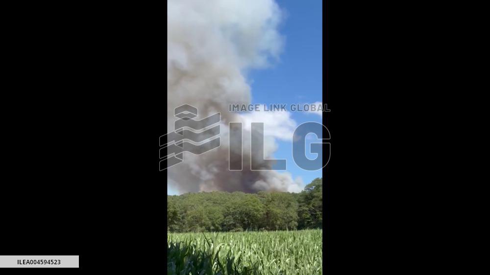 France: Fire Breaks Out in Brocéliande Forest, Burning Nearly 100 Hectares 2