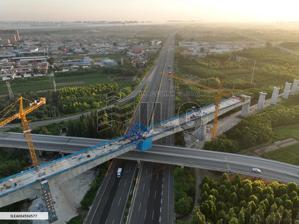 High-Speed Rail Bridge Middle Span Closed in Hebei - China