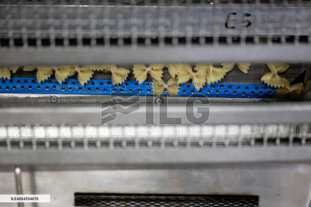 Annie Genevard Visits Panzani Plant - France