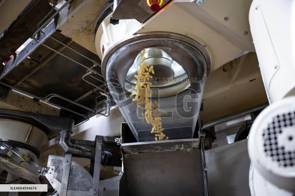 Annie Genevard Visits Panzani Plant - France