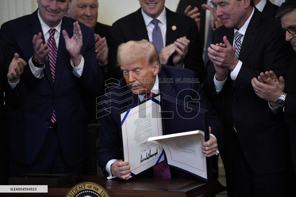 Donald Trump signs S.1582 GENIUS Act - Washington