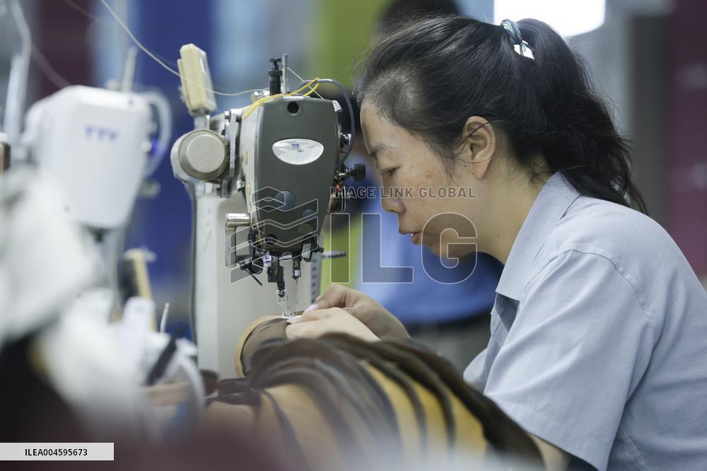 Huading Shoes Export