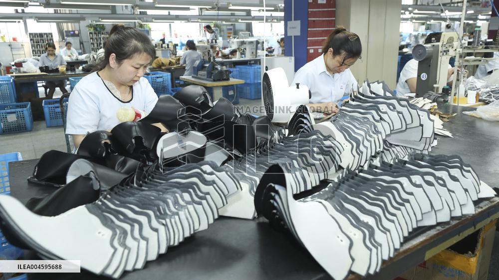 Huading Shoes Export