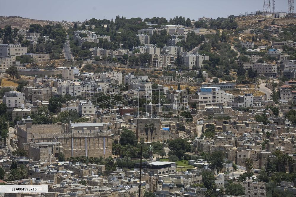 Israel Takes Control of the Ibrahimi Mosque in Hebron - West Bank